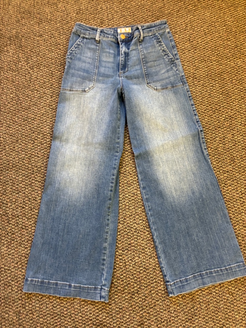 Kut from the Kloth Wide-Leg Jeans in Faded Blue